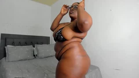 Snapshot of tanysha_030 chatting on 12.16.25 Tanysha 030 online show from 12.16.25