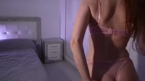 Snapshot of tanywish chatting on 12.14.25 Tanya Chudo online show from 12.14.25