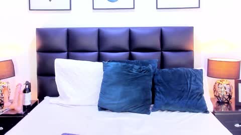 taracarsonn online show from 01.25.25