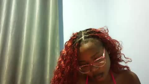 Snapshot of tashacutey chatting on 01.03.25 Tasha online show from 01.03.25