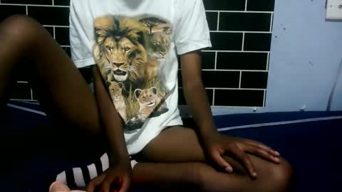 Snapshot of tashacutey chatting on 10.28.25 Tasha online show from 10.28.25