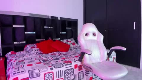 tashasant online show from 11.20.25