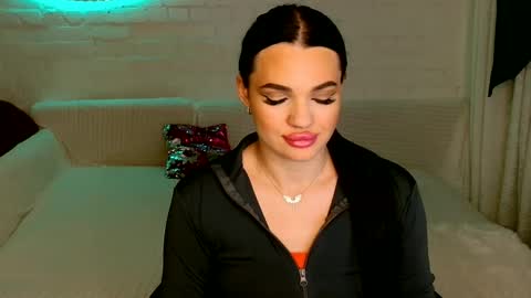 Snapshot of tasty_babyy chatting on 12.01.24 tasty_babyy online show from 12.01.24