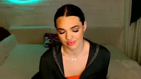 Snapshot of tasty_babyy chatting on 12.01.24 tasty_babyy online show from 12.01.24