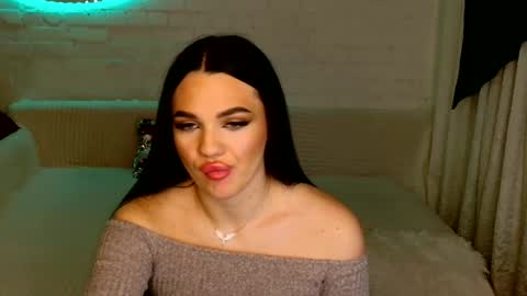 Snapshot of tasty_babyy chatting on 12.06.24 tasty_babyy online show from 12.06.24