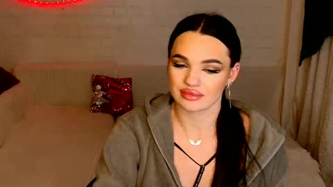 Snapshot of tasty_babyy chatting on 12.08.24 tasty_babyy online show from 12.08.24