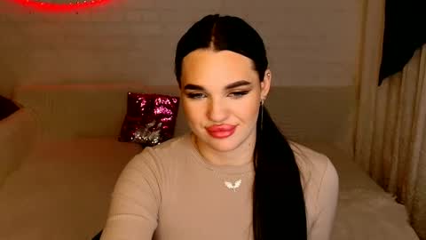 Snapshot of tasty_babyy chatting on 12.17.24 tasty_babyy online show from 12.17.24