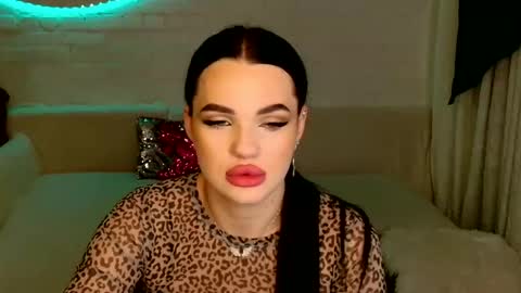 Snapshot of tasty_babyy chatting on 01.17.25 tasty_babyy online show from 01.17.25