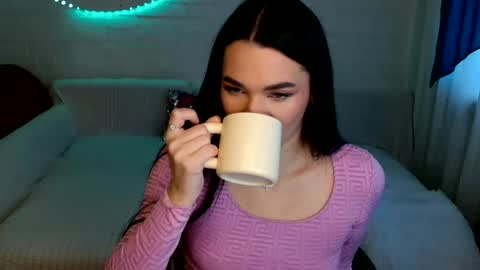 Snapshot of tasty_babyy chatting on 11.28.25 tasty_babyy online show from 11.28.25