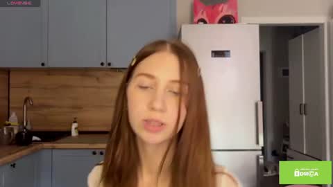 Snapshot of tastyvinni chatting on 06.15.26 Veni online show from 06.15.26