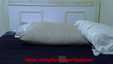 Zuri online show from 12.04.24