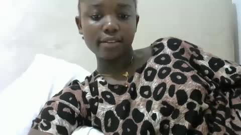 Snapshot of tatianadolll chatting on 09.25.25 tatianadolll online show from 09.25.25