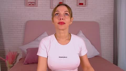 Snapshot of tatibugati chatting on 02.03.26 TatiBugati online show from 02.03.26