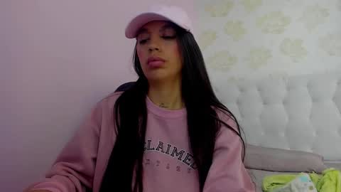 Snapshot of tatilarson chatting on 10.25.25 TATI online show from 10.25.25