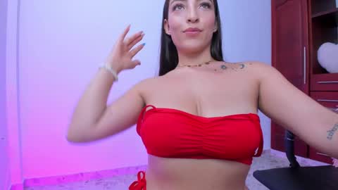 Snapshot of tatis_lopez_ chatting on 02.12.25 Tatiana Lopez online show from 02.12.25