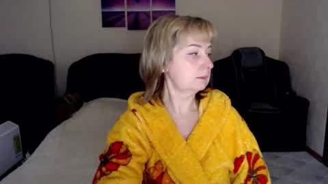 Snapshot of tattease chatting on 12.01.25 Tattease online show from 12.01.25