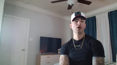 Snapshot of tattedlatino1 chatting on 12.17.24 tattedlatino1 online show from 12.17.24