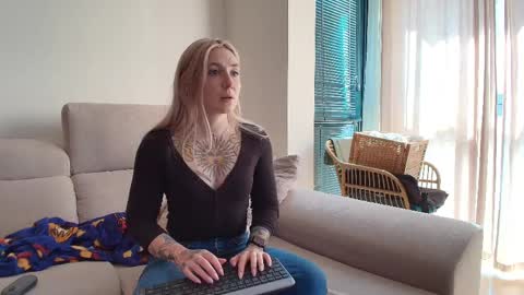tattoobbgirl online show from 04.04.26