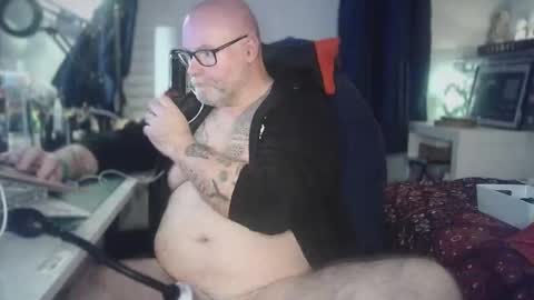 Snapshot of tattooeddilf01 chatting on 04.25.26 Tattooeddilf 01 online show from 04.25.26