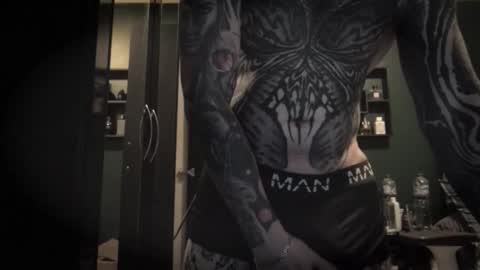 Snapshot of tattooedguy_ chatting on 12.18.25 TattooedGuy online show from 12.18.25