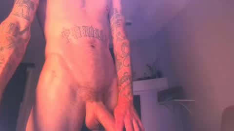 Snapshot of tattooednudedude chatting on 01.07.25 Mr. Favorite online show from 01.07.25