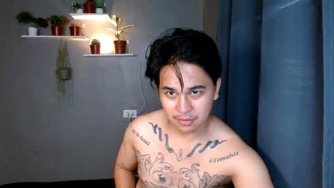 Snapshot of tattooguy1209 chatting on 12.05.25 zareen online show from 12.05.25