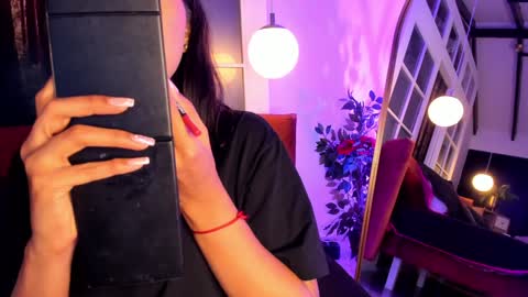 Snapshot of tattybunny chatting on 01.27.25 Tatty online show from 01.27.25