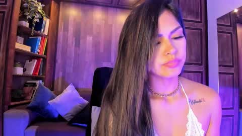 Snapshot of tattybunny chatting on 09.19.25 Tatty online show from 09.19.25