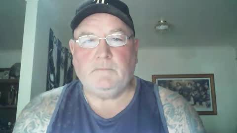 Snapshot of tattzsexy chatting on 10.25.25 tattzsexy online show from 10.25.25