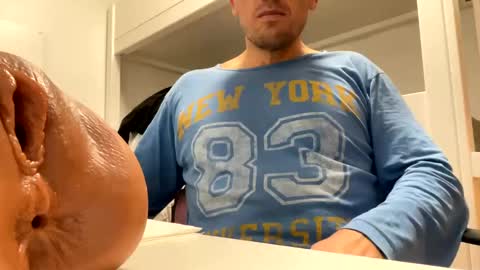 Snapshot of tatuador40 chatting on 12.02.24 Tatuador40 online show from 12.02.24