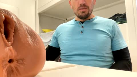 Snapshot of tatuador40 chatting on 12.14.24 Tatuador40 online show from 12.14.24