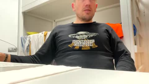 Snapshot of tatuador40 chatting on 01.04.25 Tatuador40 online show from 01.04.25