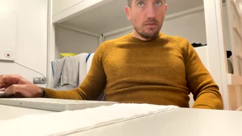 Snapshot of tatuador40 chatting on 01.19.25 Tatuador40 online show from 01.19.25