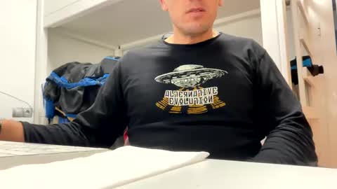 Snapshot of tatuador40 chatting on 01.24.25 Tatuador40 online show from 01.24.25