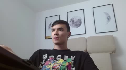 Snapshot of taurus4k chatting on 01.22.25 taurus4k online show from 01.22.25