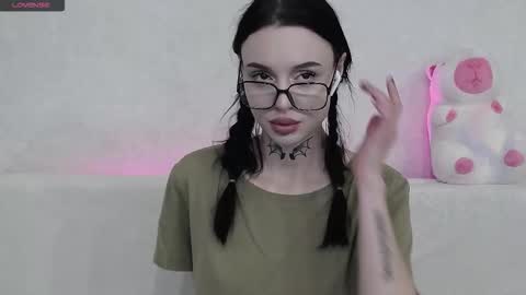 Taya online show from 10.31.25