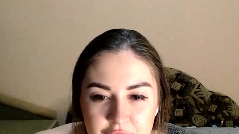 Snapshot of tayagirl chatting on 02.12.25 Taya online show from 02.12.25