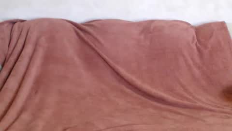 Snapshot of tayagirl chatting on 09.23.25 Taya online show from 09.23.25