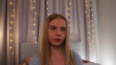Taya online show from 05.20.26