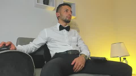 tayer_bennet online show from 09.11.25