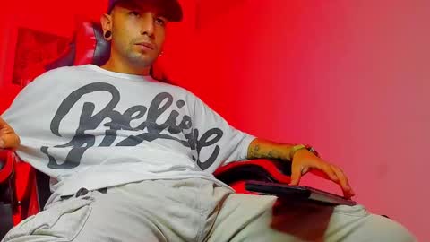 tayer_bennet online show from 10.06.25