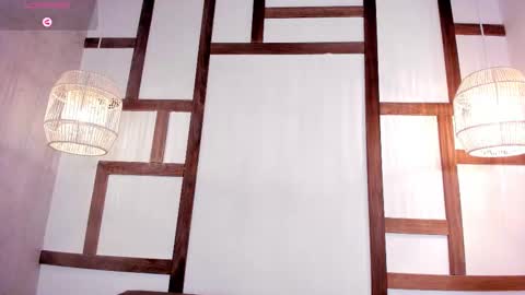 Taylor  Help me to get 100 thumbs up online show from 12.04.25