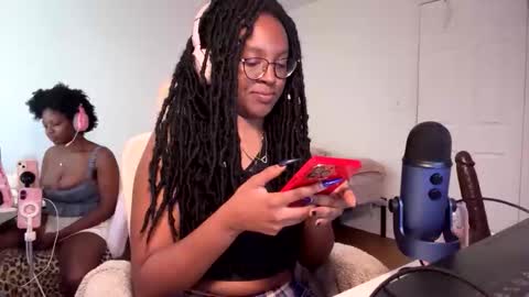 Snapshot of taylorsosweets chatting on 05.17.26 Taylor online show from 05.17.26