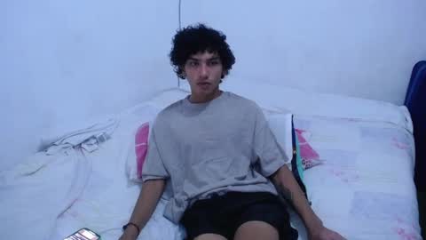 Snapshot of tayronx33 chatting on 12.14.24 Tayron online show from 12.14.24