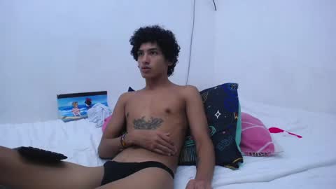 Snapshot of tayronx33 chatting on 12.22.24 Tayron online show from 12.22.24