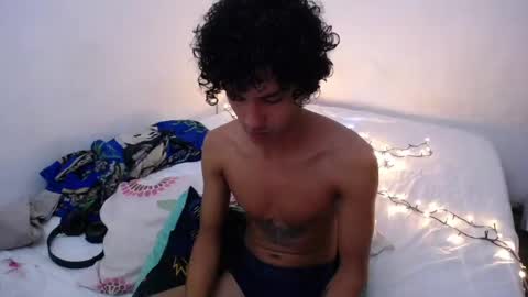 Snapshot of tayronx33 chatting on 12.29.24 Tayron online show from 12.29.24