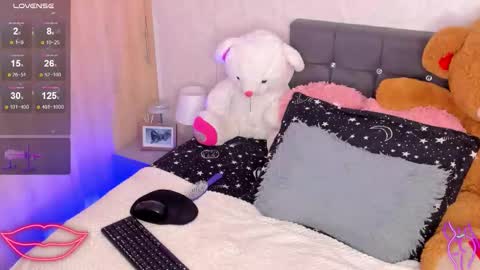  TAYSSA  ONLINE FROM 0630 PM - 1130 PM COLOMBIAN HOUR online show from 03.04.26