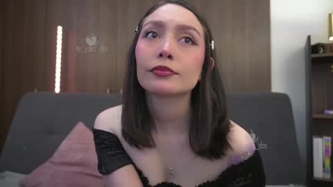 Snapshot of te_para_dos chatting on 02.26.26 Leo and Luna online show from 02.26.26