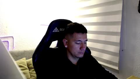 DYNAMITE DUO69 online show from 06.01.26