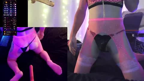 Snapshot of teasybitchycd chatting on 01.09.25 TeasyBitchyCross online show from 01.09.25